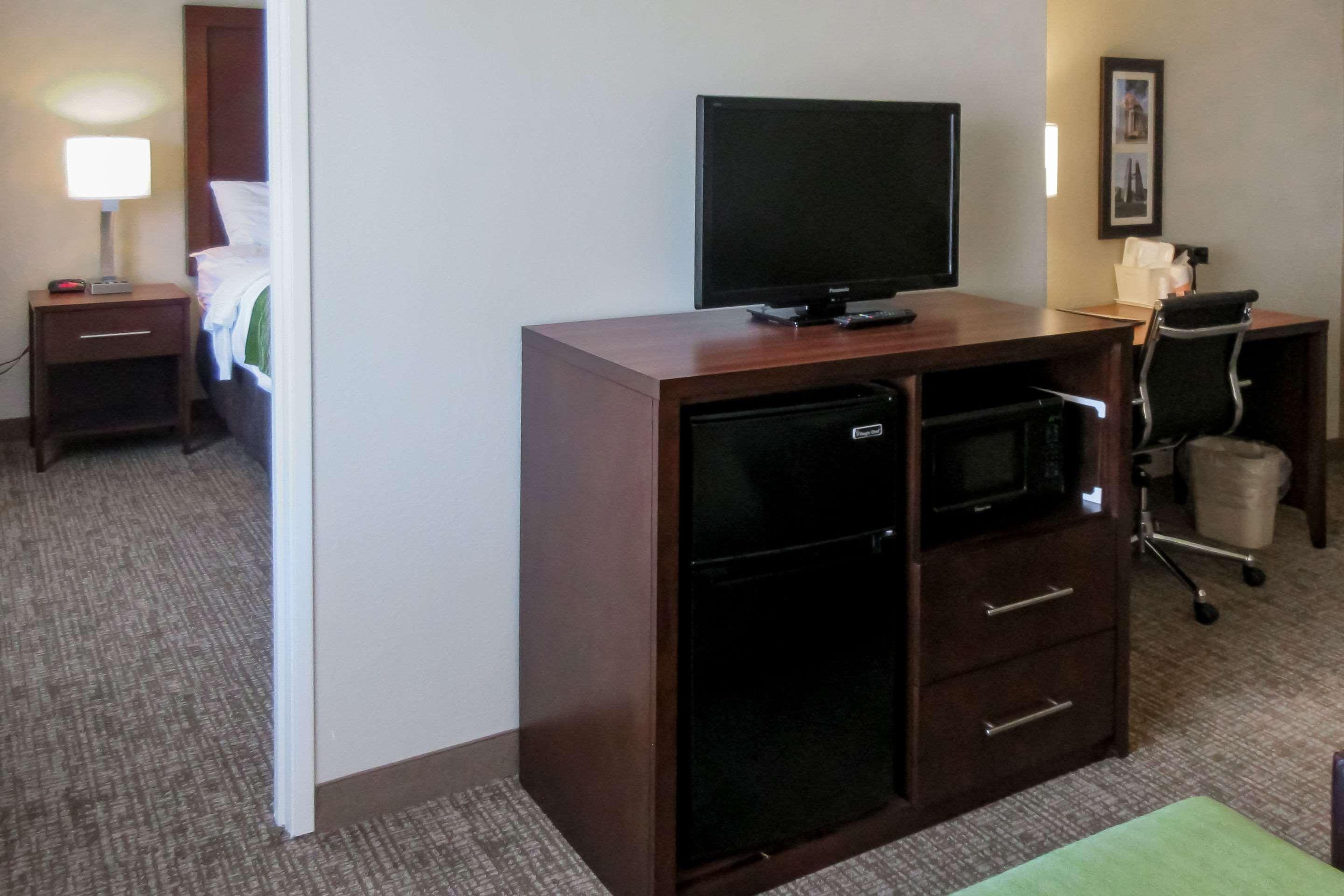 Comfort Inn & Suites Pueblo Kültér fotó