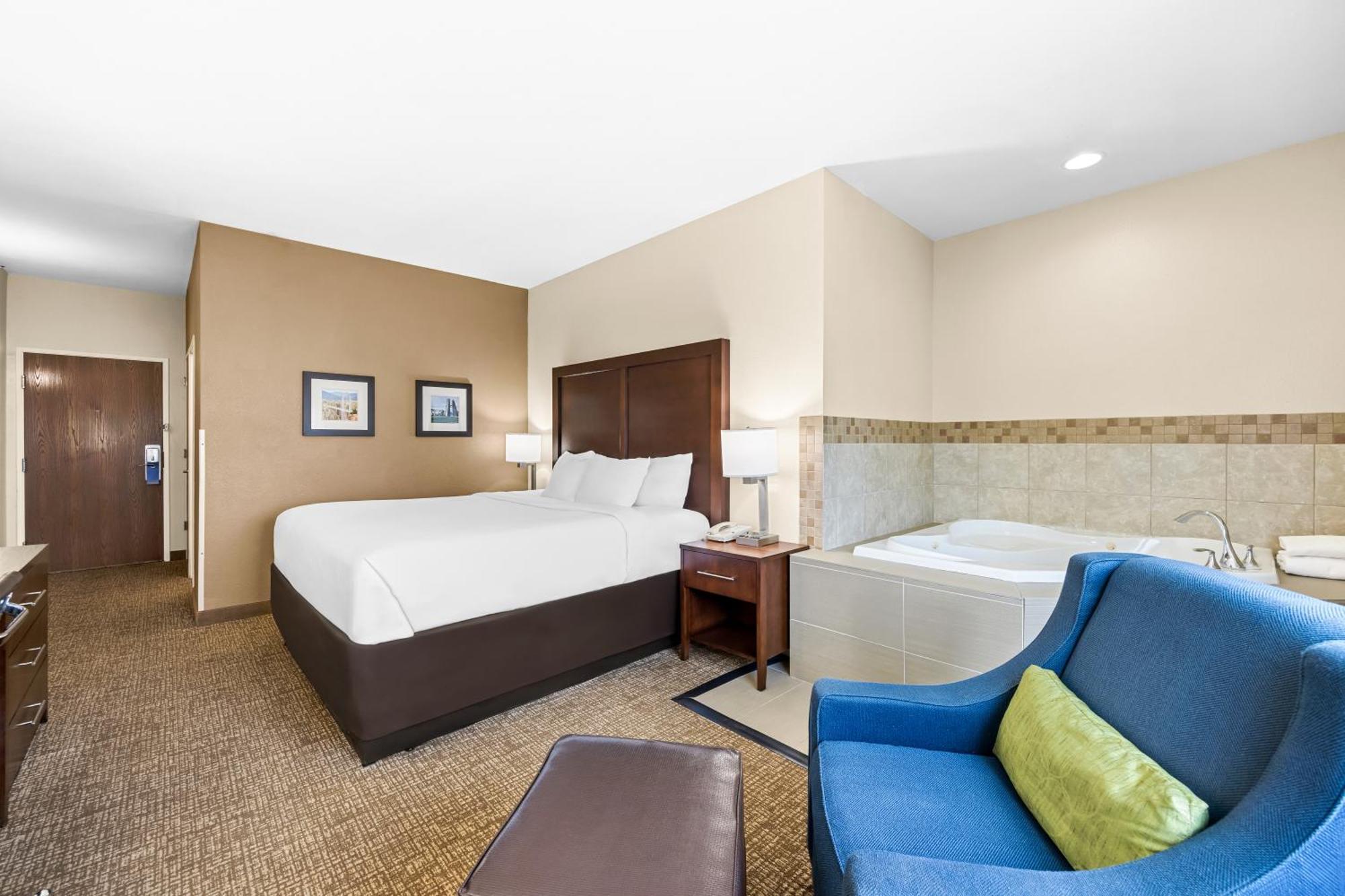 Comfort Inn & Suites Pueblo Kültér fotó