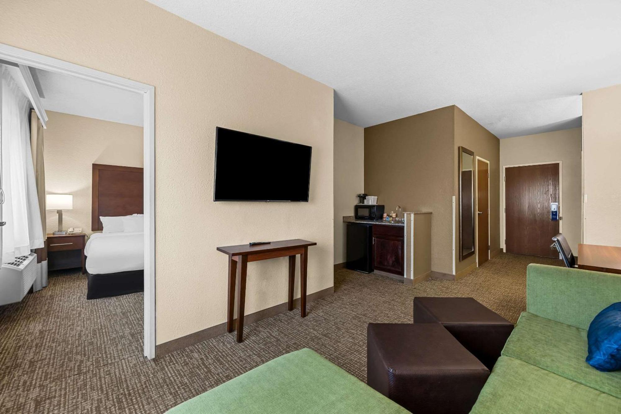 Comfort Inn & Suites Pueblo Kültér fotó